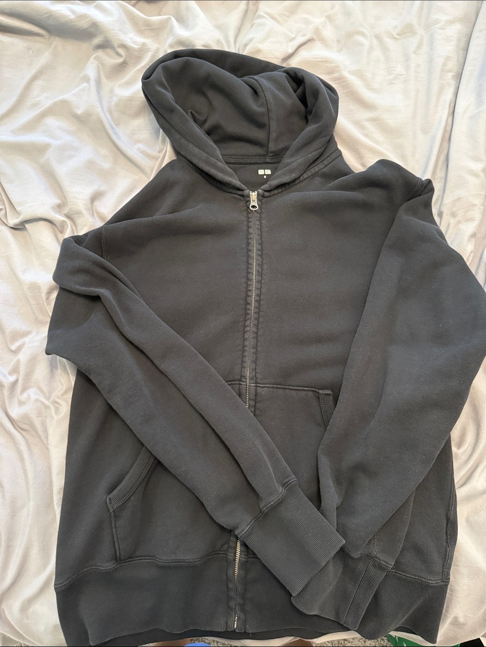 Uniqlo Men's Black Full-Zip Hoodie